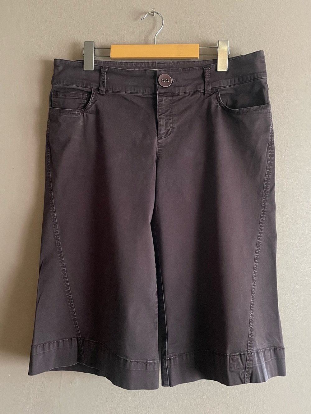 Vintage Y2K Dynamite Brown Wide Leg Bermuda Style Crop Capri – Size 13 GUC